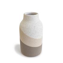 Vaso em Cerâmica Efeito Ondas em Tons de Bege 22x13cm Vaso em Cerâmica Efeito Ondas em Tons de Bege 22x13cm