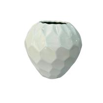 Vaso estilo geométrico em cerâmica Vaso estilo geométrico em cerâmica
