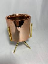 Vaso Gold Cerâmica com tripe de metal.