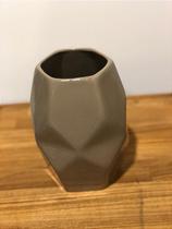 Vaso sextavado P verde militar