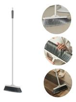 Vassoura Com Cabo Aço Flow Cerdas Macias Piso Interno Casa