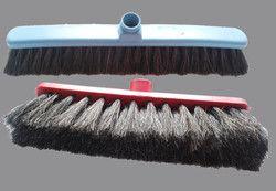 Vassoura crina animal base plastica 30 cm Vassoura crina animal base plastica 30 cm