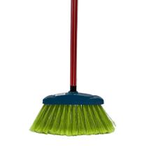 Vassoura plumada Tipo Noviça de Plástico com cabo MM Acessórios Vassoura plumada Tipo Noviça de Plástico com cabo MM Acessórios