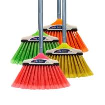 Vassoura Sapeka com Cabo para Limpeza Design Ergonômico Estrutura Resistente para Vários Ambientes Vassoura Sapeka com Cabo para Limpeza Design Ergonômico Estrutura Resistente para Vários Ambientes