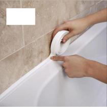 Veda Tudo: Kit com 2 Rolos de Fita Adesiva Super Resistente Veda Tudo: Kit com 2 Rolos de Fita Adesiva Super Resistente
