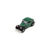 Veículo em Miniatura IFA F8 Limousine 1949 na Cor Verde com Detalhes em Preto