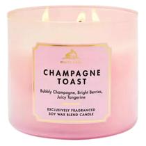 Vela 3 pavios Champagne Toast Bath Body Work -411 gr Vela 3 pavios Champagne Toast Bath Body Work -411 gr