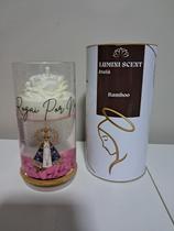 VELA AROMÁTICA ARTESANAL - EDIÇÃO NOSSA SENHORA APARECIDA (Flor de Peônia) -