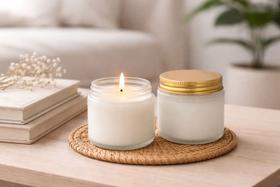 Vela Aromática Com Pote de Vidro e Tampa de Flor de Laranjeira, Chá Branco, Baunilha e Bambu 90g Moment