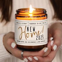 Vela de soja para presente de boas-vindas 'New Home 2025' 250 mL - Soy and Sass