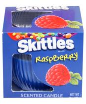 Vela perfumada Skittles Raspberry 90mL em caixa