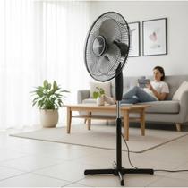 Ventilador de Coluna 3 Pás Compacto Preto
