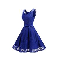 Vestido assimétrico todo em renda sem mangas