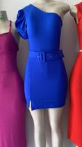 Vestido azul com cinto
