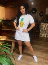Vestido básico curto com manga Vestido básico curto com manga