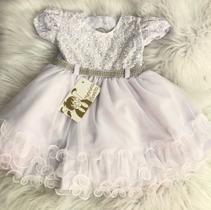 Vestido Branco com Detalhes de Pedras