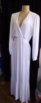Vestido branco com manga longa