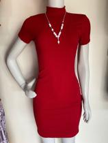 Vestido Canelado Gola Alta Colado