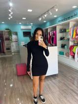 Vestido canelado preto Vestido canelado preto