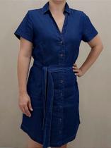 Vestido Chemise Jeans Feminino de Manga Curta com Detalhes Vestido Chemise Jeans Feminino de Manga Curta com Detalhes