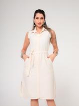 Vestido Chemise Midi em Linho e no Jeans Feminino com Fechamento Frontal em Botões, Acompanha cinto e Bolsos - M - Bege