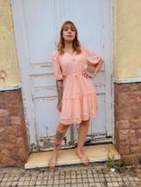Vestido com detalhes em renda guipir Vestido com detalhes em renda guipir