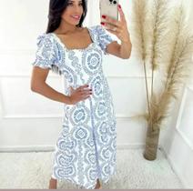 Vestido com elastano nas costas