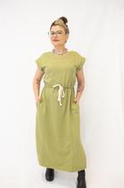 Vestido Comfort Midi Moletinho com Bolso Abertura nos Lados Verde Vestido Comfort Midi Moletinho com Bolso Abertura nos Lados Verde