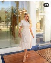Vestido crepe bege