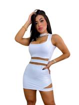 Vestido Curto Branco De Festa Faixa Tule Decotado