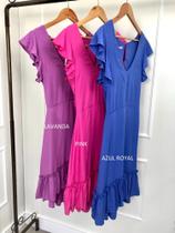 Vestido Curto com Decote em V e Babado Vestido Curto com Decote em V e Babado