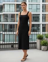 Vestido Curto De Alças Decote Reto Canelada Lunender C0156