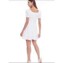 Vestido Curto detalhe Botão Na Manga