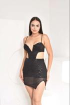 Vestido Curto em Paetê Decote V Entalhado Cavado na Cintura