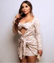 Vestido Curto Em Veludo Bordado Em Paetê Amarração Com Top - Luh May