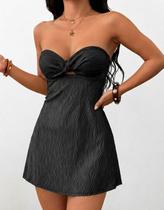 Vestido Curto Feminino sem alça Decote Torcido Moda Festa Vestido Curto Feminino sem alça Decote Torcido Moda Festa