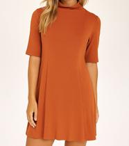 Vestido Curto Gola Alta em Malha Confort