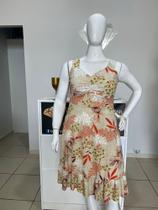 Vestido Curto Malha Canelada Estampa Exclusiva Folhas Verde - Plus Size - Veste 48/50 Vestido Curto Malha Canelada Estampa Exclusiva Folhas Verde - Plus Size - Veste 48/50