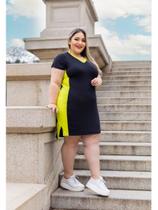 Vestido Curto Plus Size Mullet Decote Em V Faixa Lateral Vestido Curto Plus Size Mullet Decote Em V Faixa Lateral