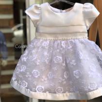 Vestido de Batizado Off White com Rendas Vestido de Batizado Off White com Rendas