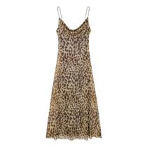 Vestido de Chiffon com Estampa Leopardo - Decote V, Sem Mangas Vestido de Chiffon com Estampa Leopardo - Decote V, Sem Mangas