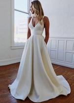 Vestido De Noiva Com Bolso Frente Decote V Alça Fina Costa - AUGUI Noiva
