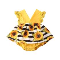 Vestido de Renda Vermelha com Saia de Princesa para Bebês - Conjunto 2 Peças Vestido de Renda Vermelha com Saia de Princesa para Bebês - Conjunto 2 Peças