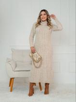 Vestido de Tricot Feminino Longo Gola Alta Soltinho Tricô Inverno Mousse Elegante Vestido de Tricot Feminino Longo Gola Alta Soltinho Tricô Inverno Mousse Elegante