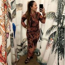 Vestido de Tule Estampado Manga Longa com Forro Vestido de Tule Estampado Manga Longa com Forro
