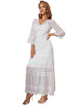 Vestido em lese bordada