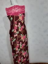 Vestido em malha floral estampada com renda superior rosa