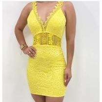 Vestido em renda