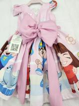 Vestido estampa Lucas Neto e Gi