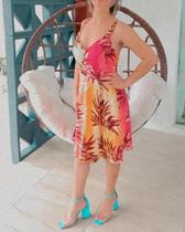 Vestido estampado na cor verão
